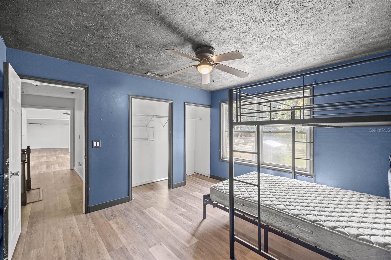 REDDING CIRCLE - Residential