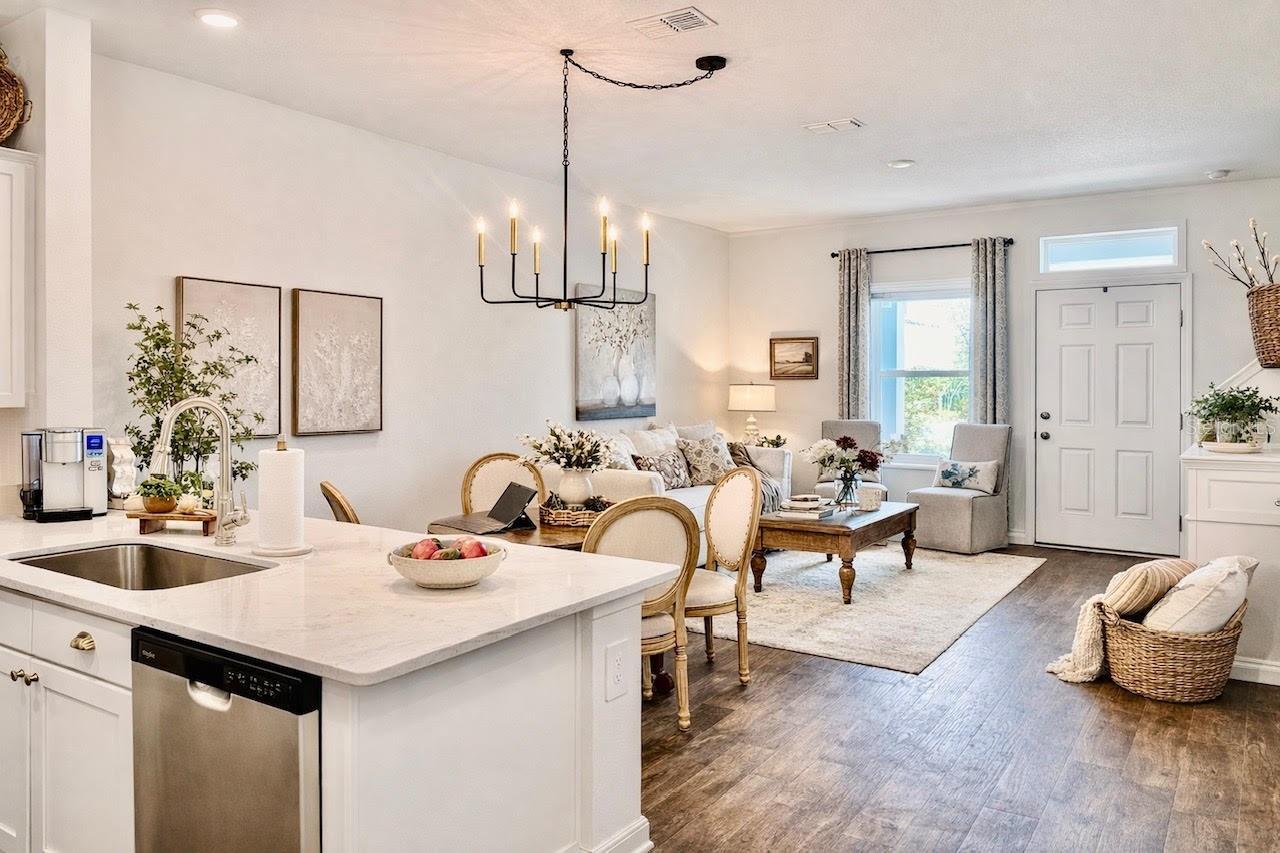 3612 PRAIRIE WIND COURT