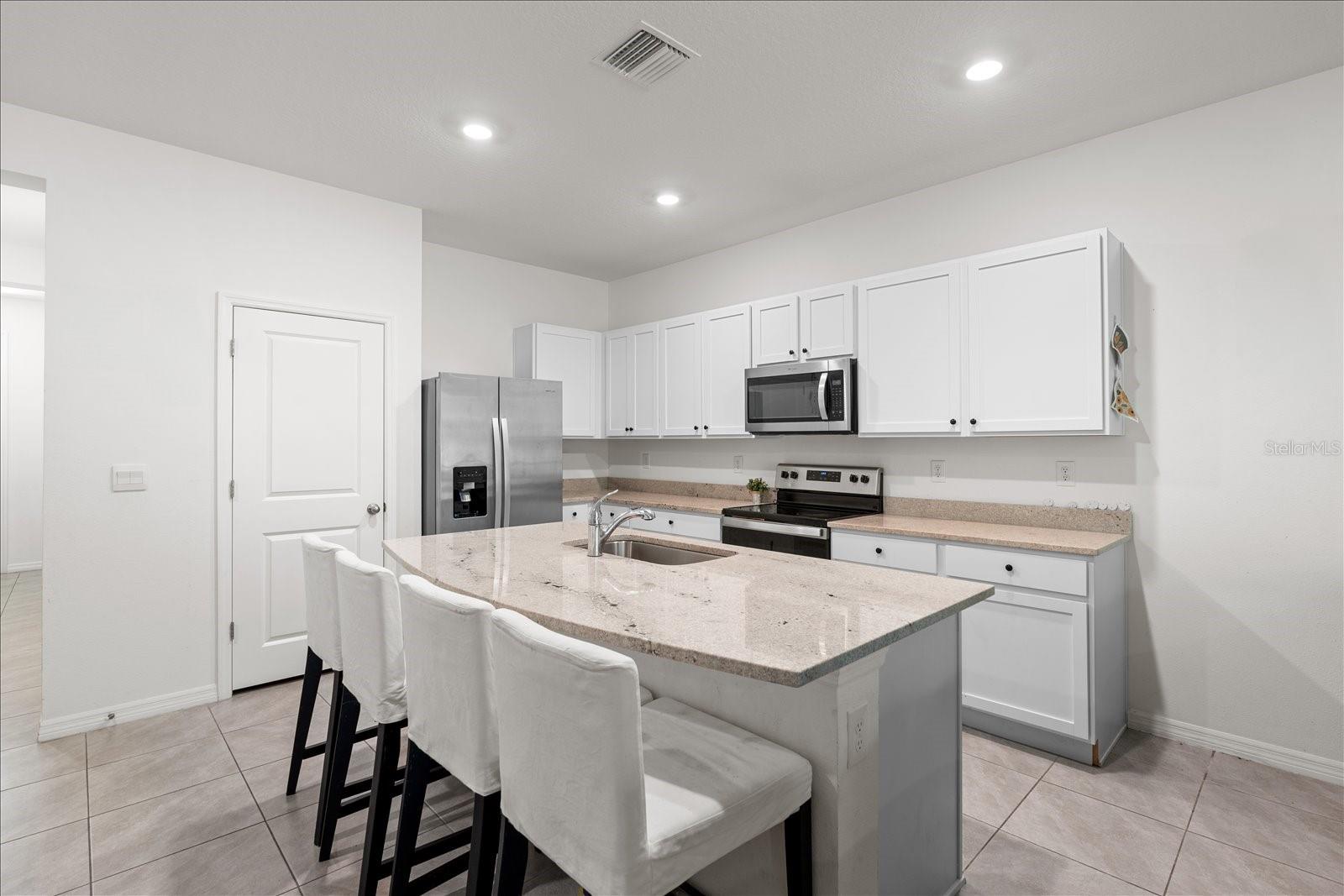 WOODLEAF HAMMOCK A REP OF A POR O - Residential