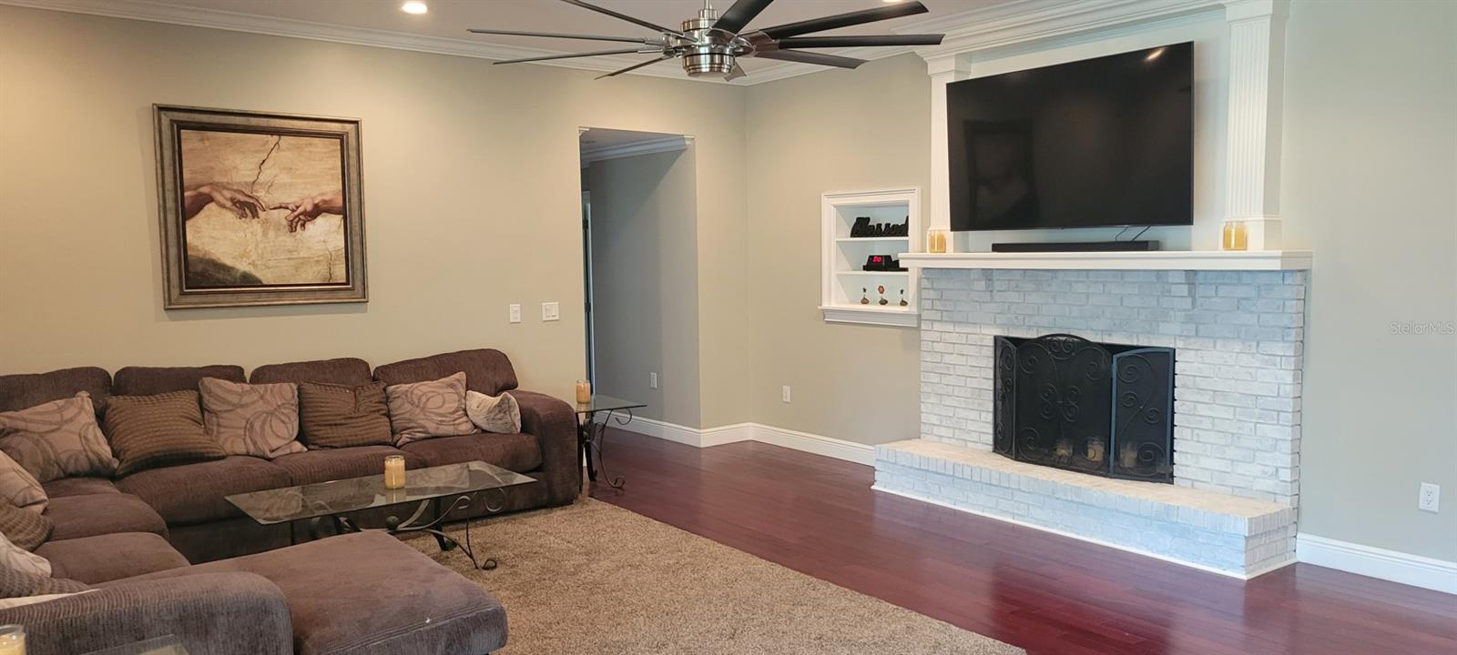 LAKE POINT SOUTH - Residential