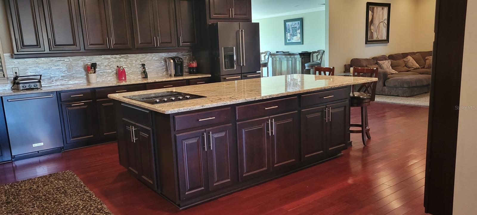 LAKE POINT SOUTH - Residential