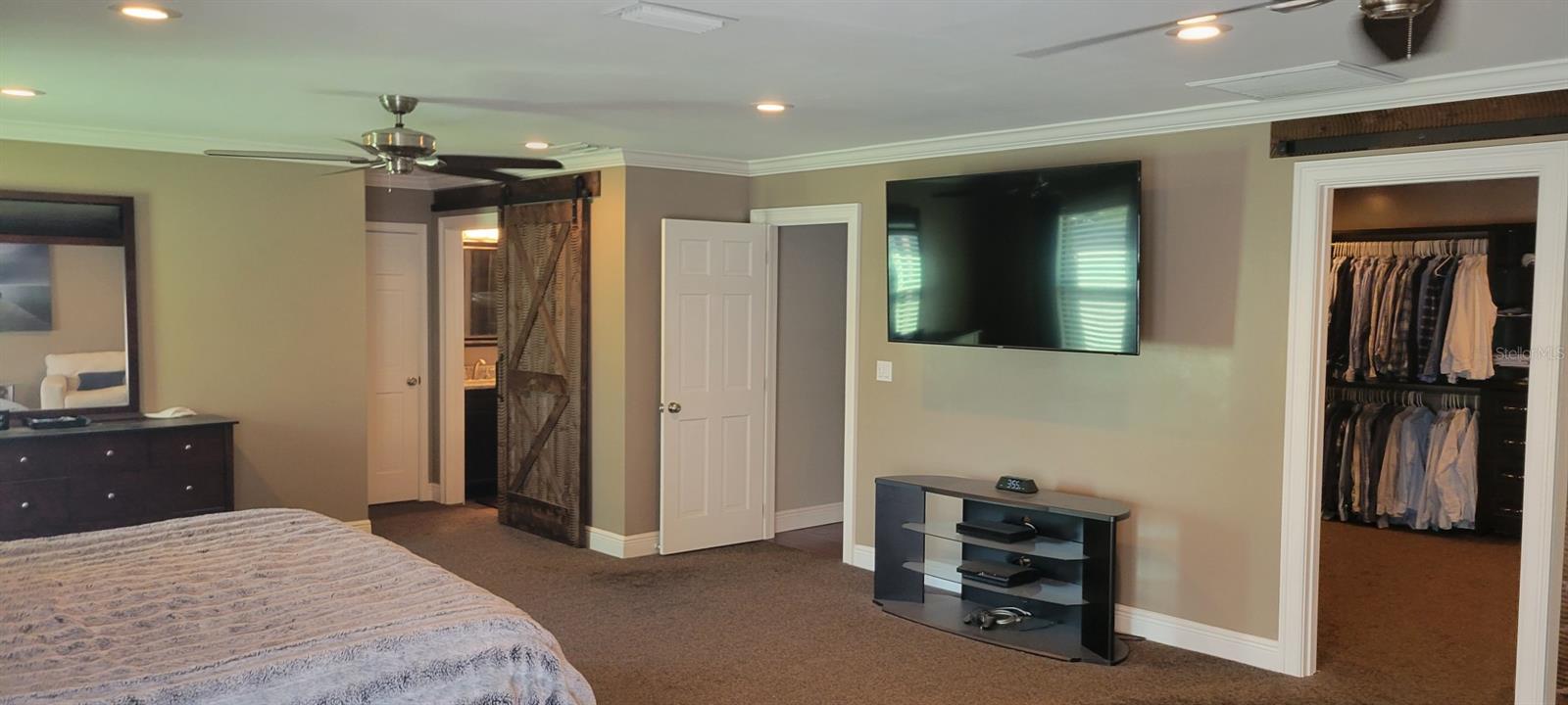 LAKE POINT SOUTH - Residential