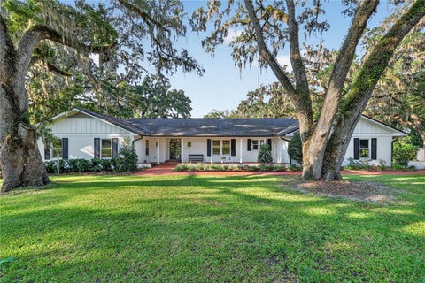 Photo of 1311 SE 17th Avenue, Ocala, FL 34471 (MLS # OM728843)
