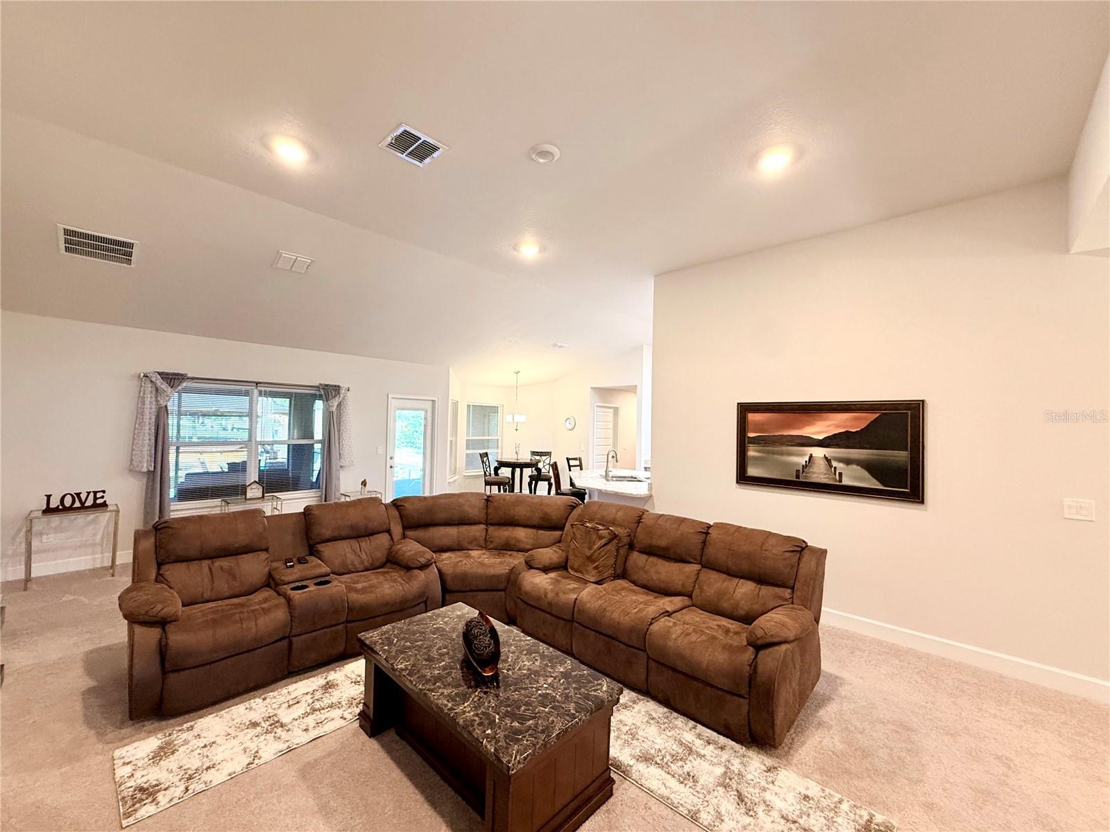 KINGSLAND COUNTRY ESTATE - Residential