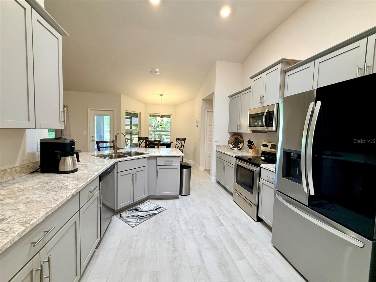 KINGSLAND COUNTRY ESTATE - Residential