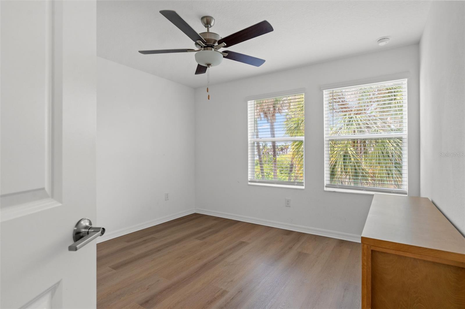 PALM RIVER TOWNHOMES PH 2 - Residential