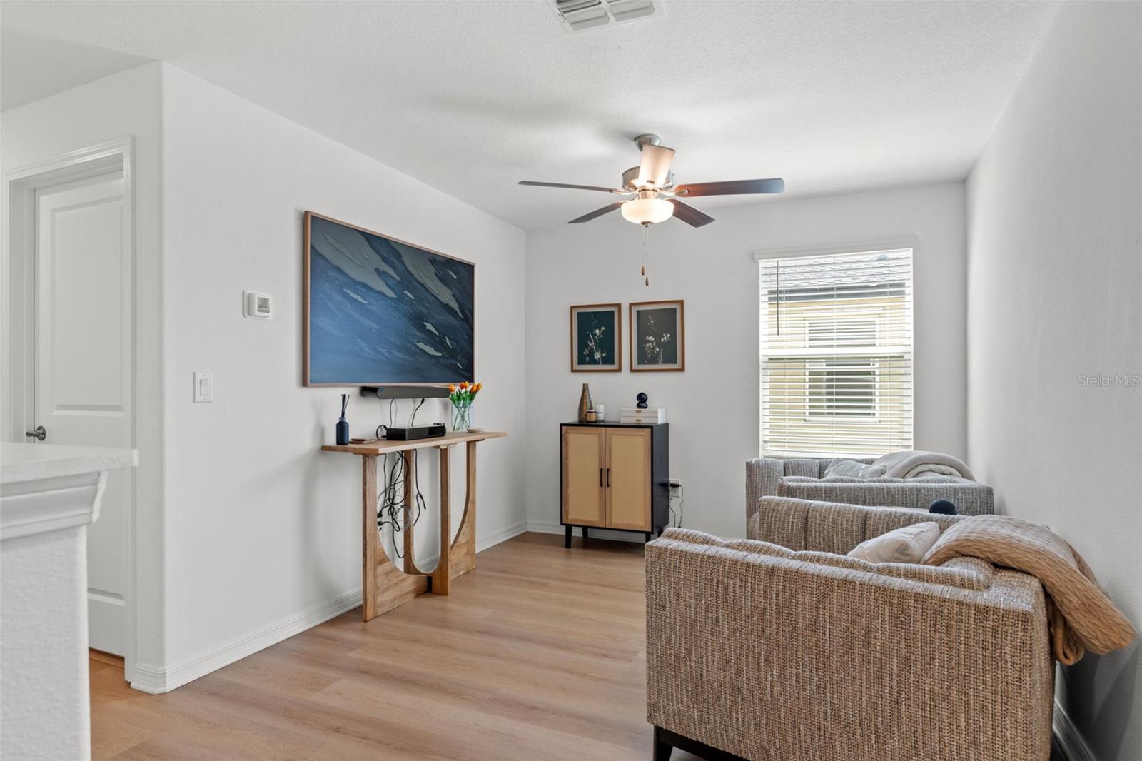 PALM RIVER TOWNHOMES PH 2 - Residential