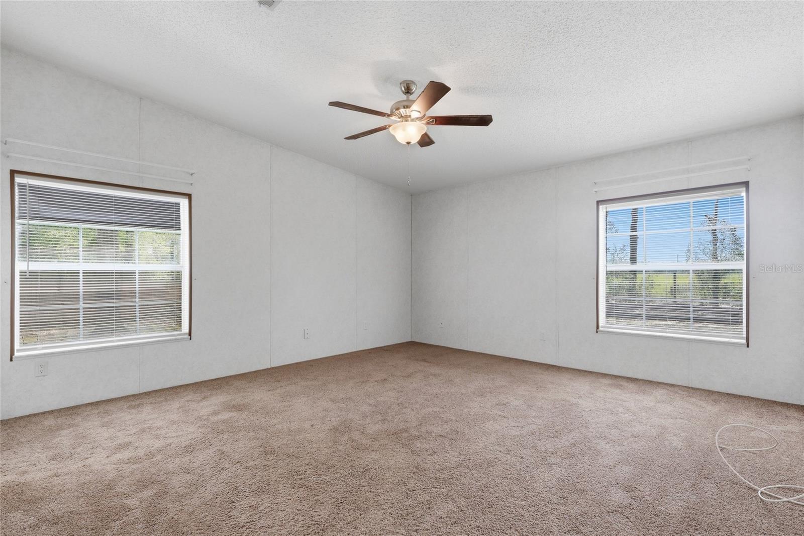 ZEPHYRWOODS - Residential