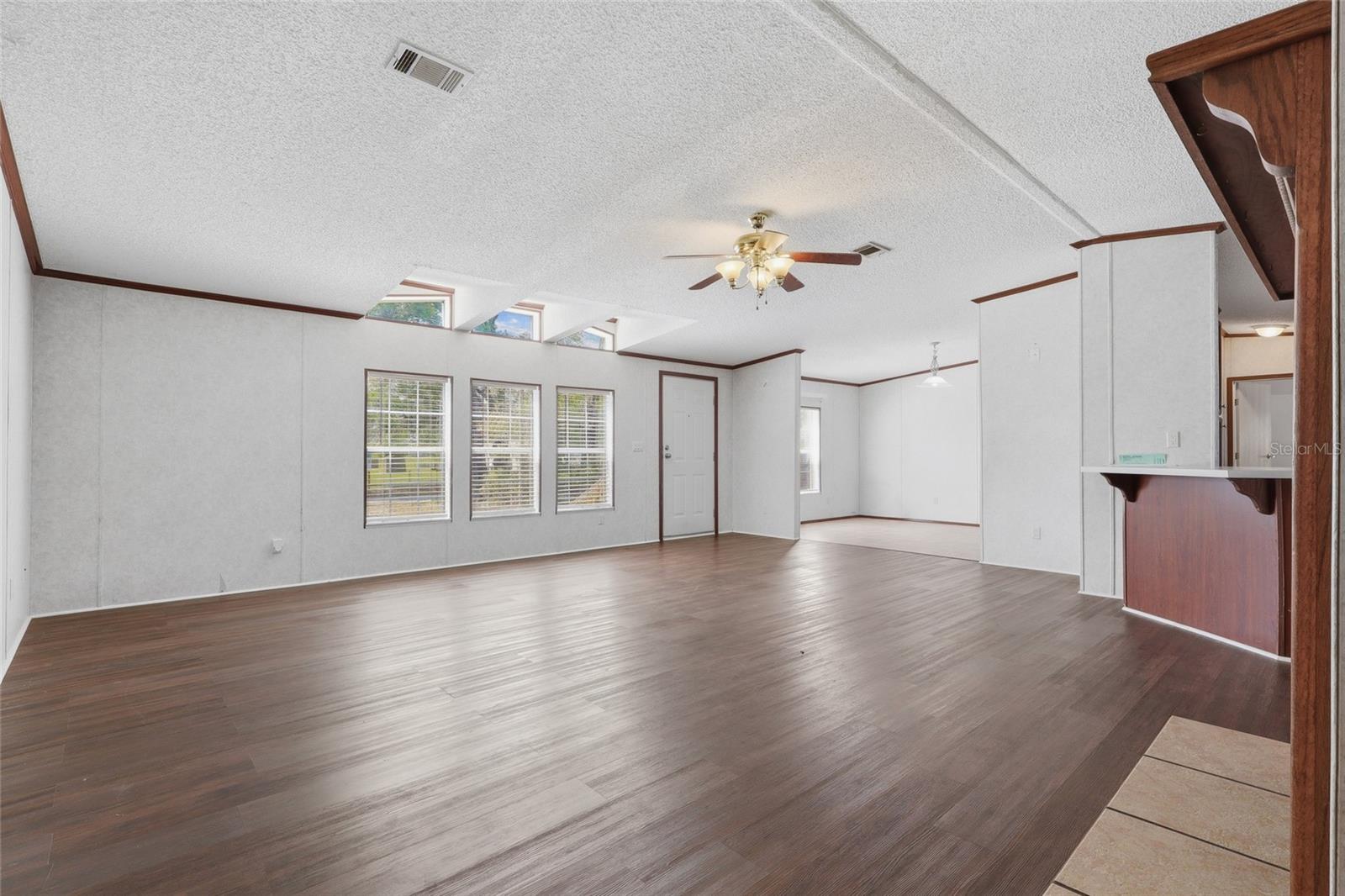 ZEPHYRWOODS - Residential