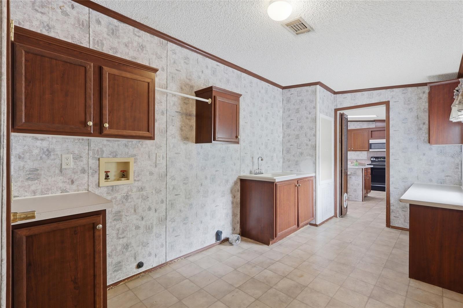 ZEPHYRWOODS - Residential