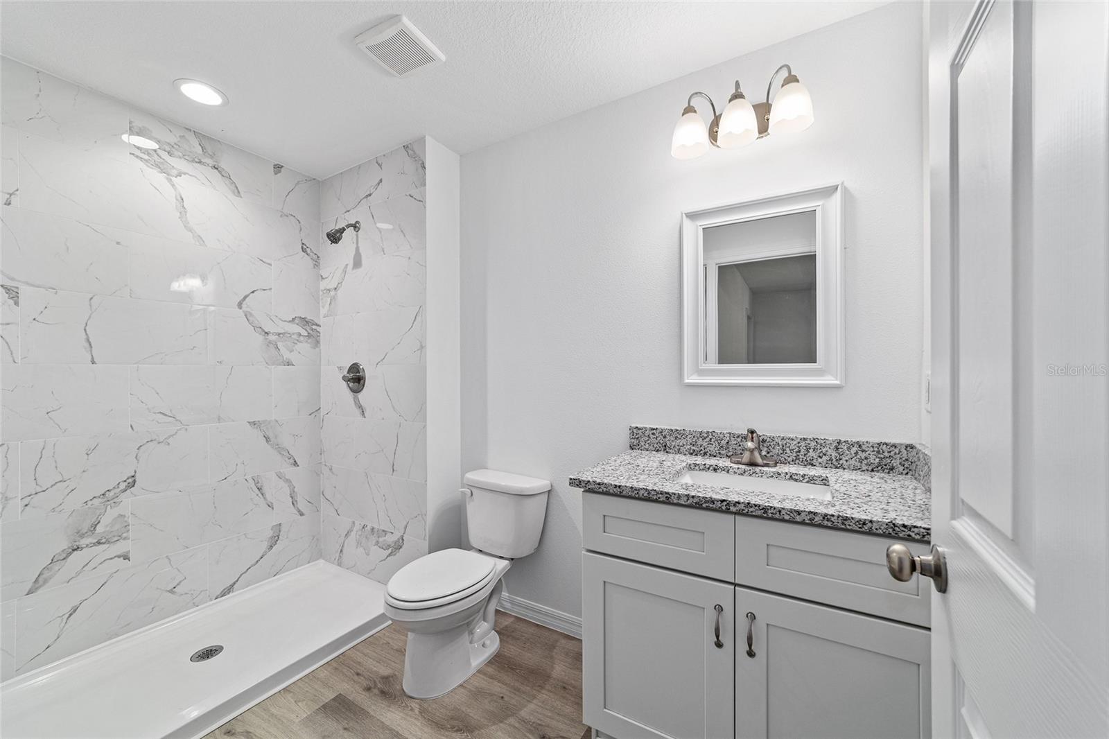 RAINBOW LAKES ESTATE - Residential