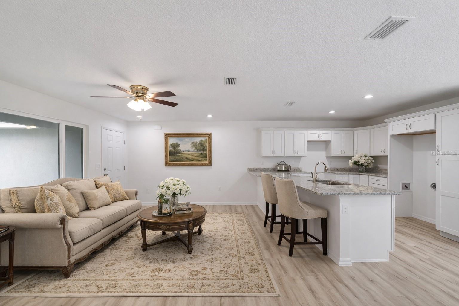 RAINBOW LAKES ESTATE - Residential