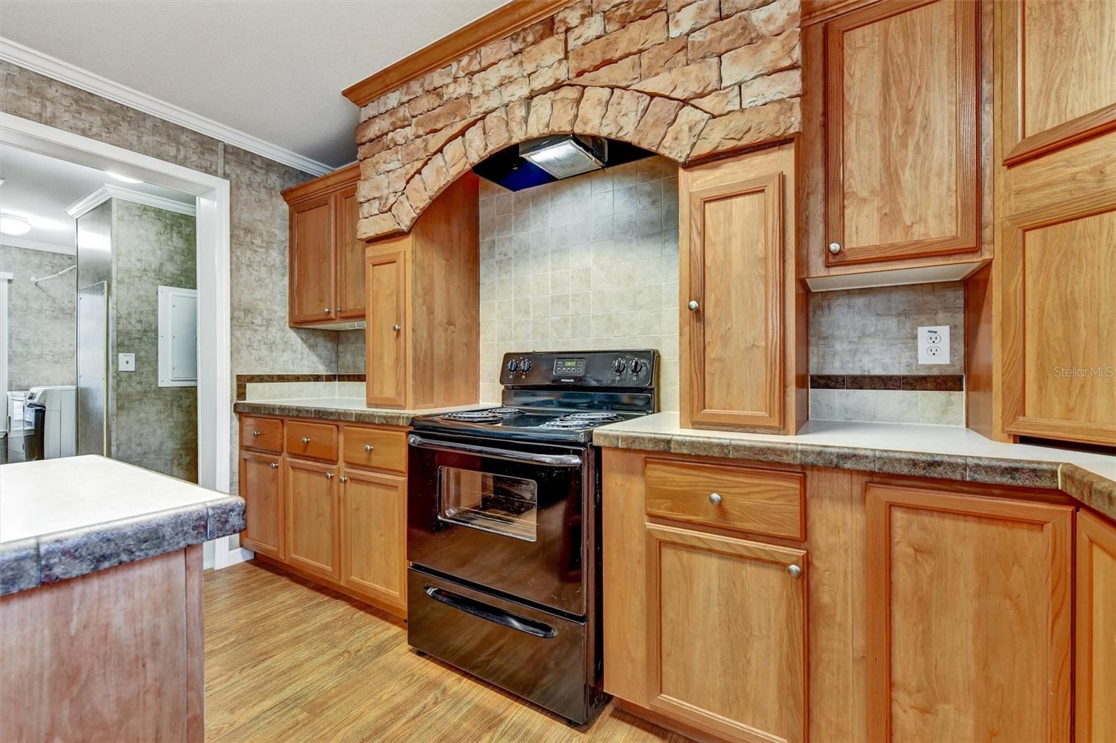 NEW ATHENS CITY 1ST ADD - Residential Lease