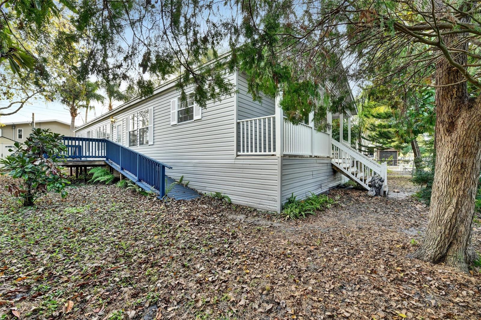 NEW ATHENS CITY 1ST ADD - Residential Lease