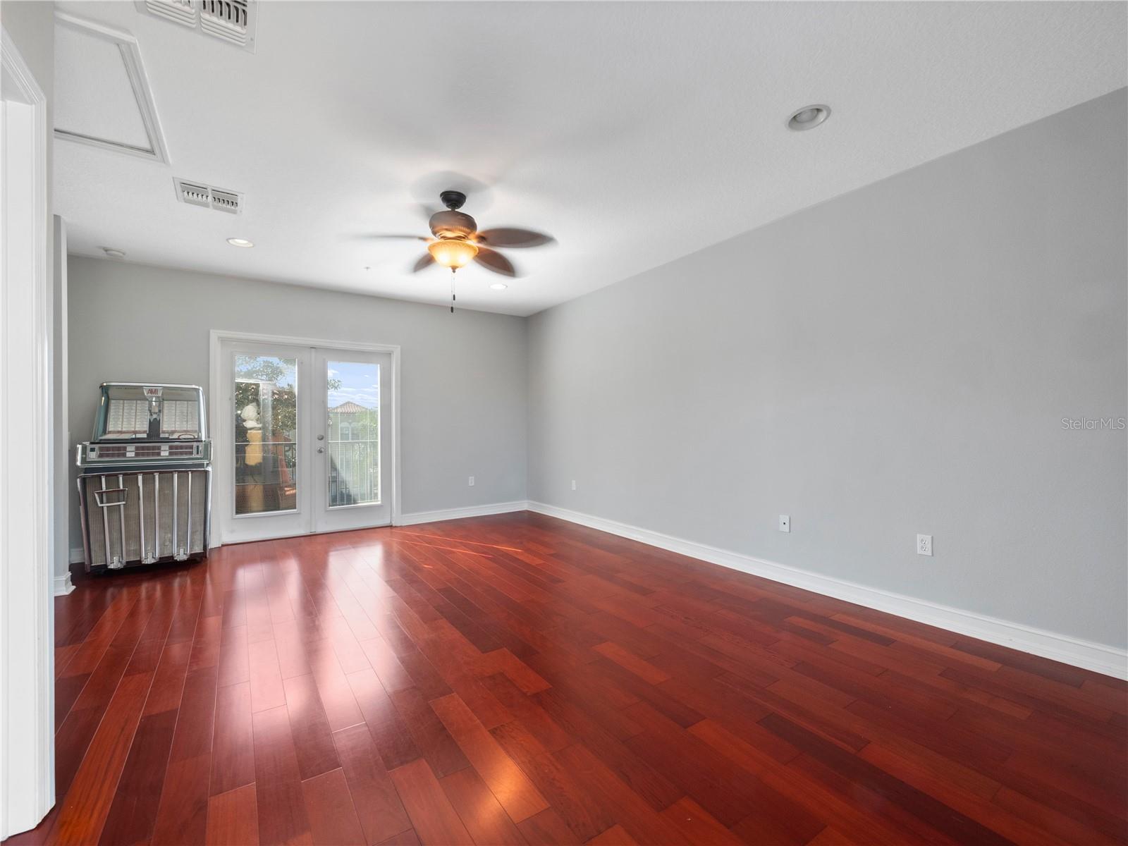 FOUNTAIN PARKE AT LAKE MARY - Residential