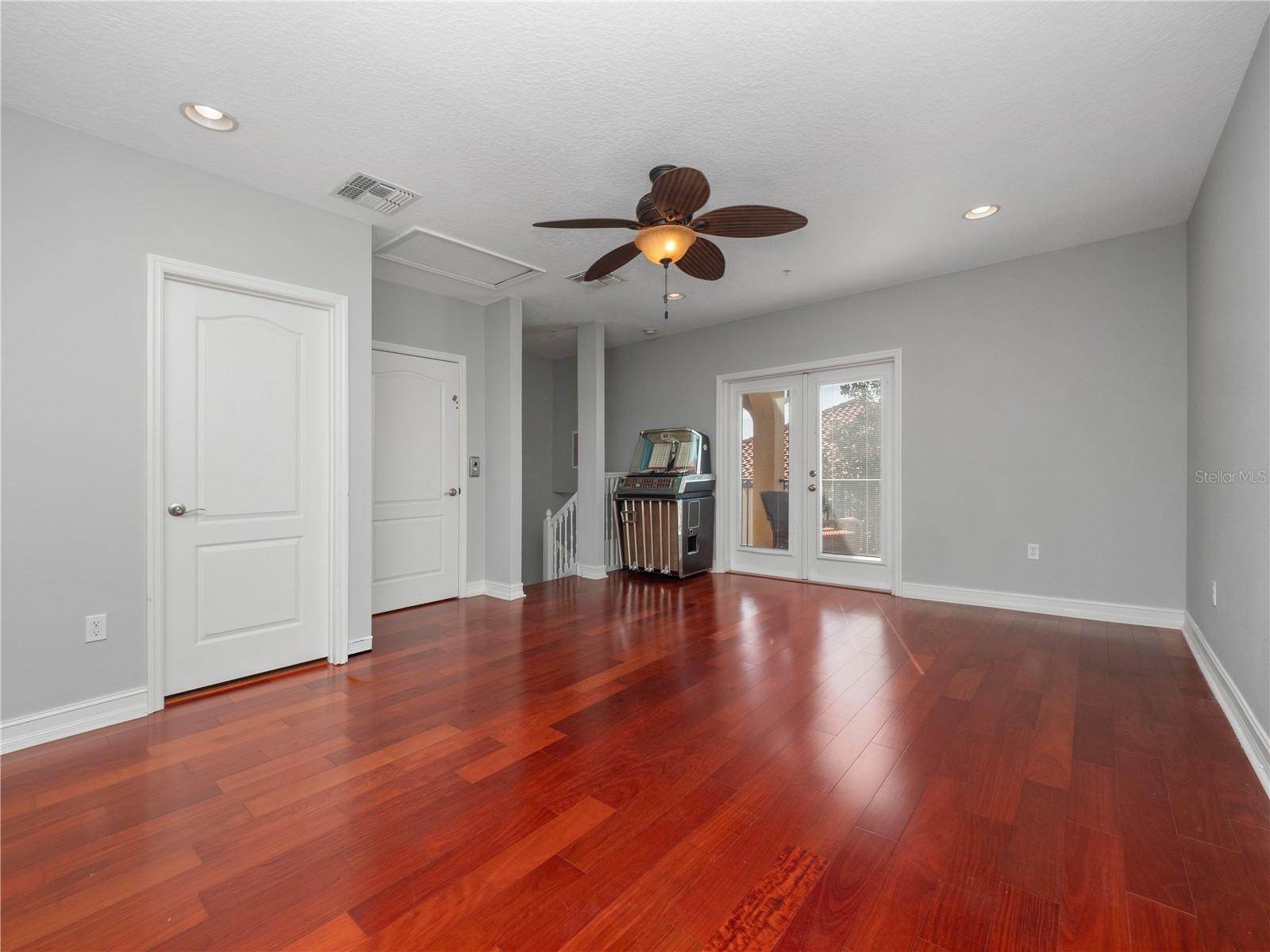 FOUNTAIN PARKE AT LAKE MARY - Residential