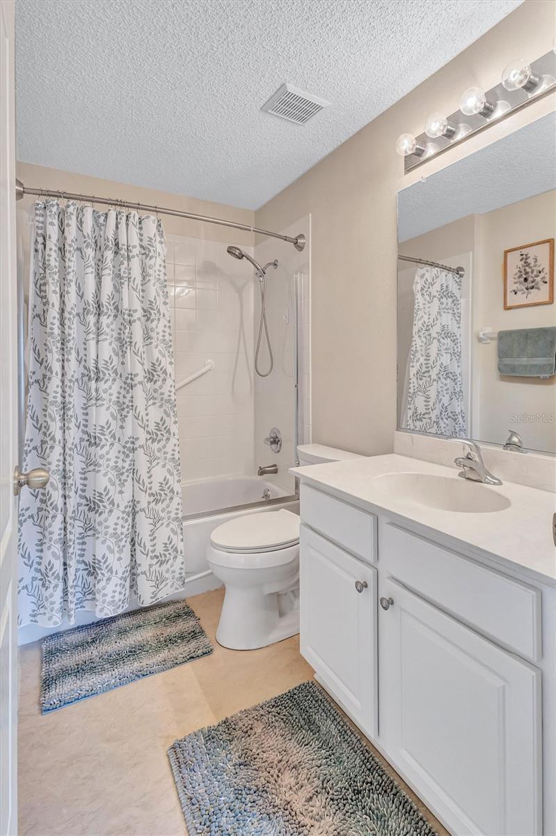 WORTHINGTON CONDO - Residential