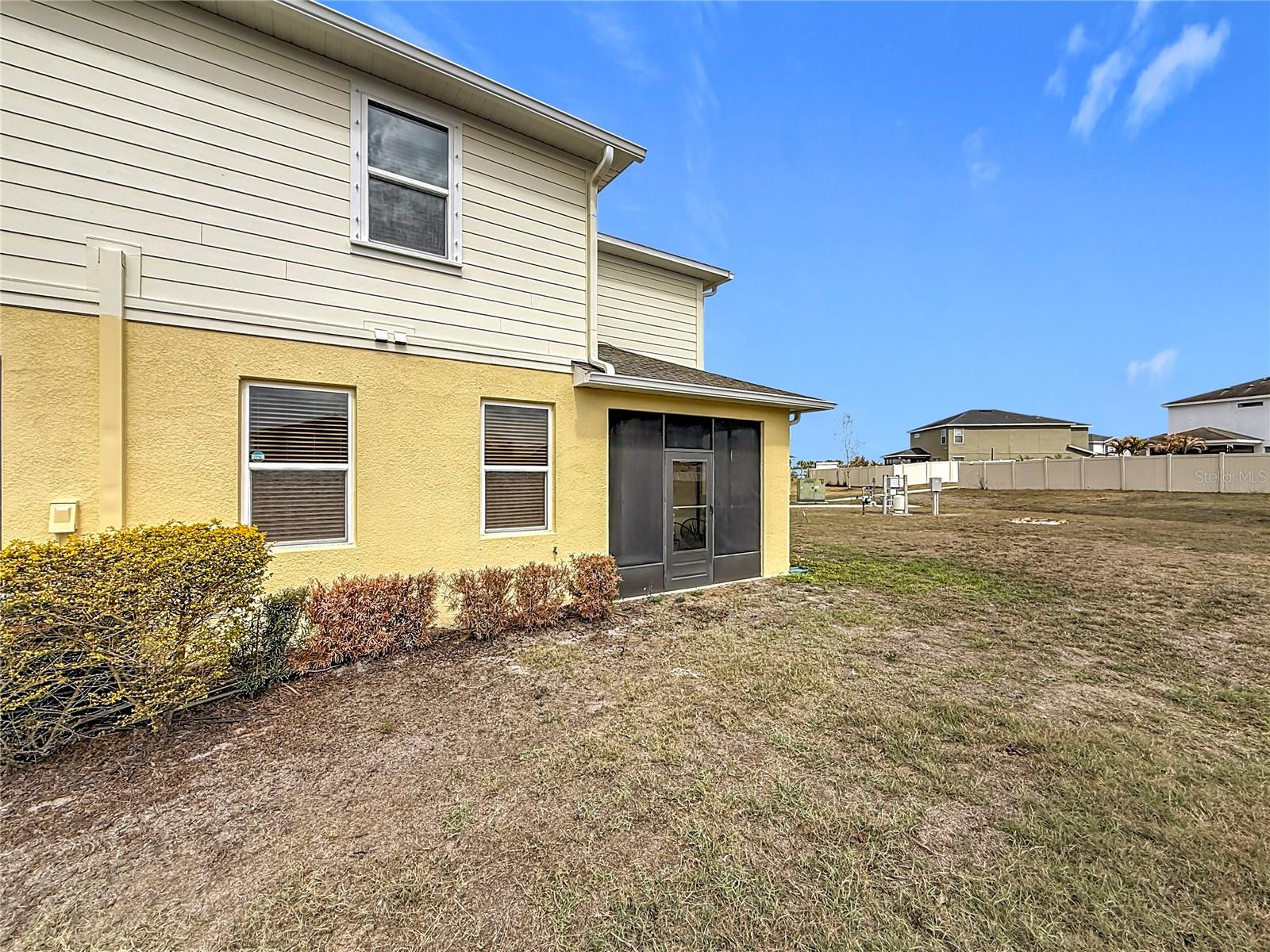 LUCAYA LAKE CLUB TWNHMS PHA - Residential