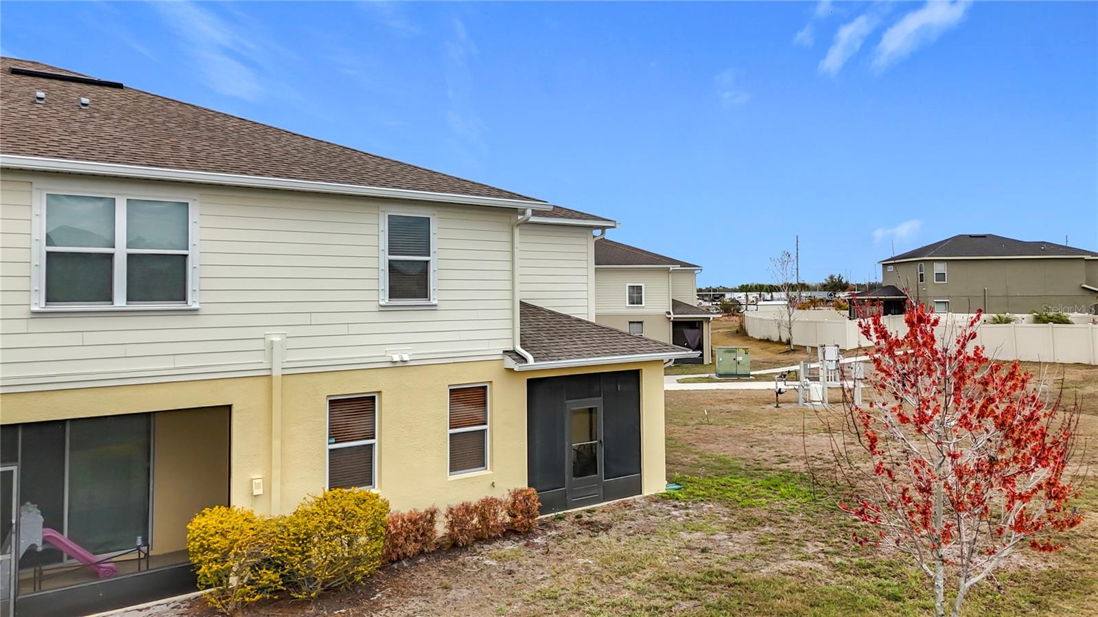 LUCAYA LAKE CLUB TWNHMS PHA - Residential