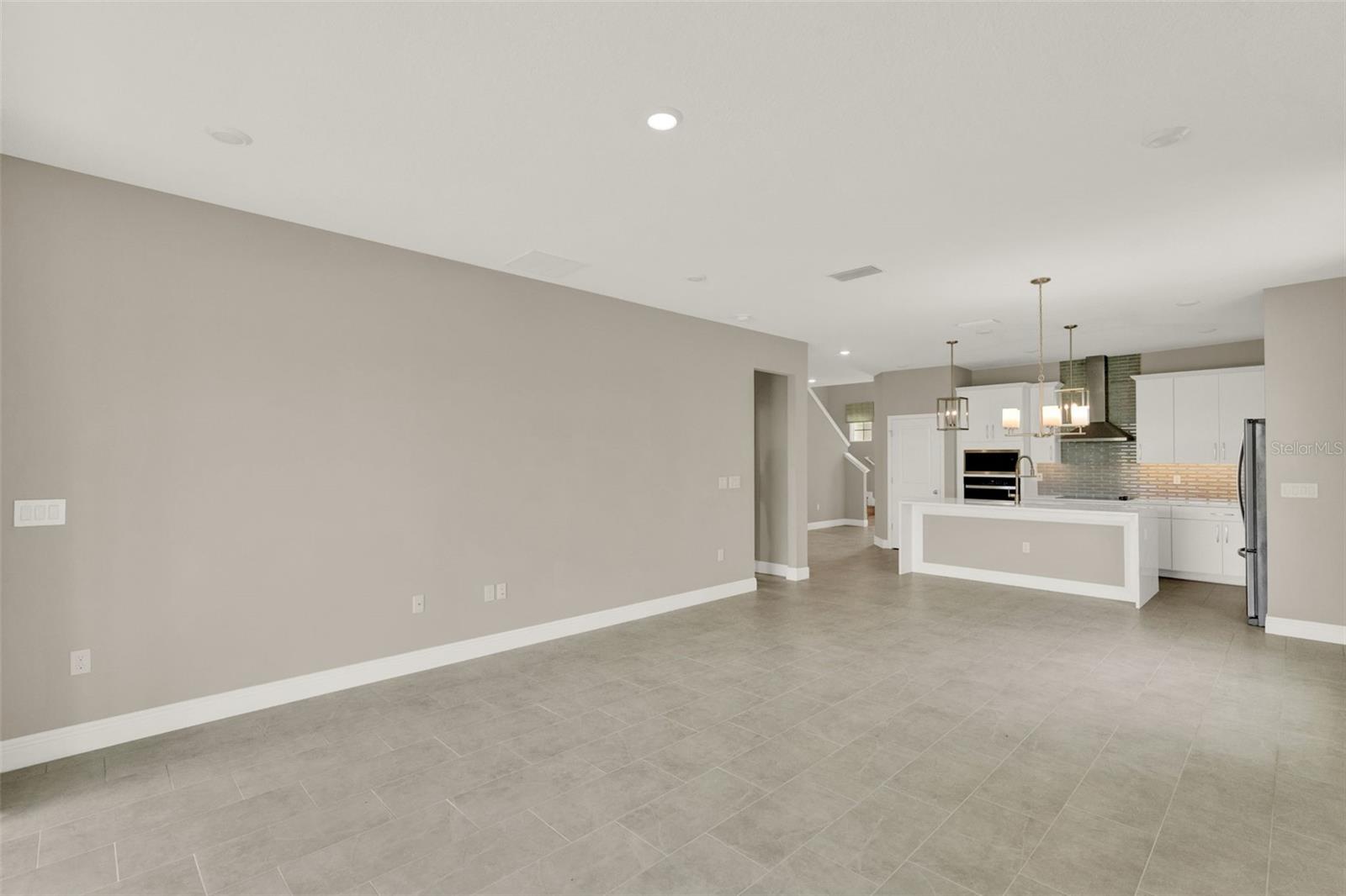 VILLAGES AT MINNEOLA HILLS - Residential