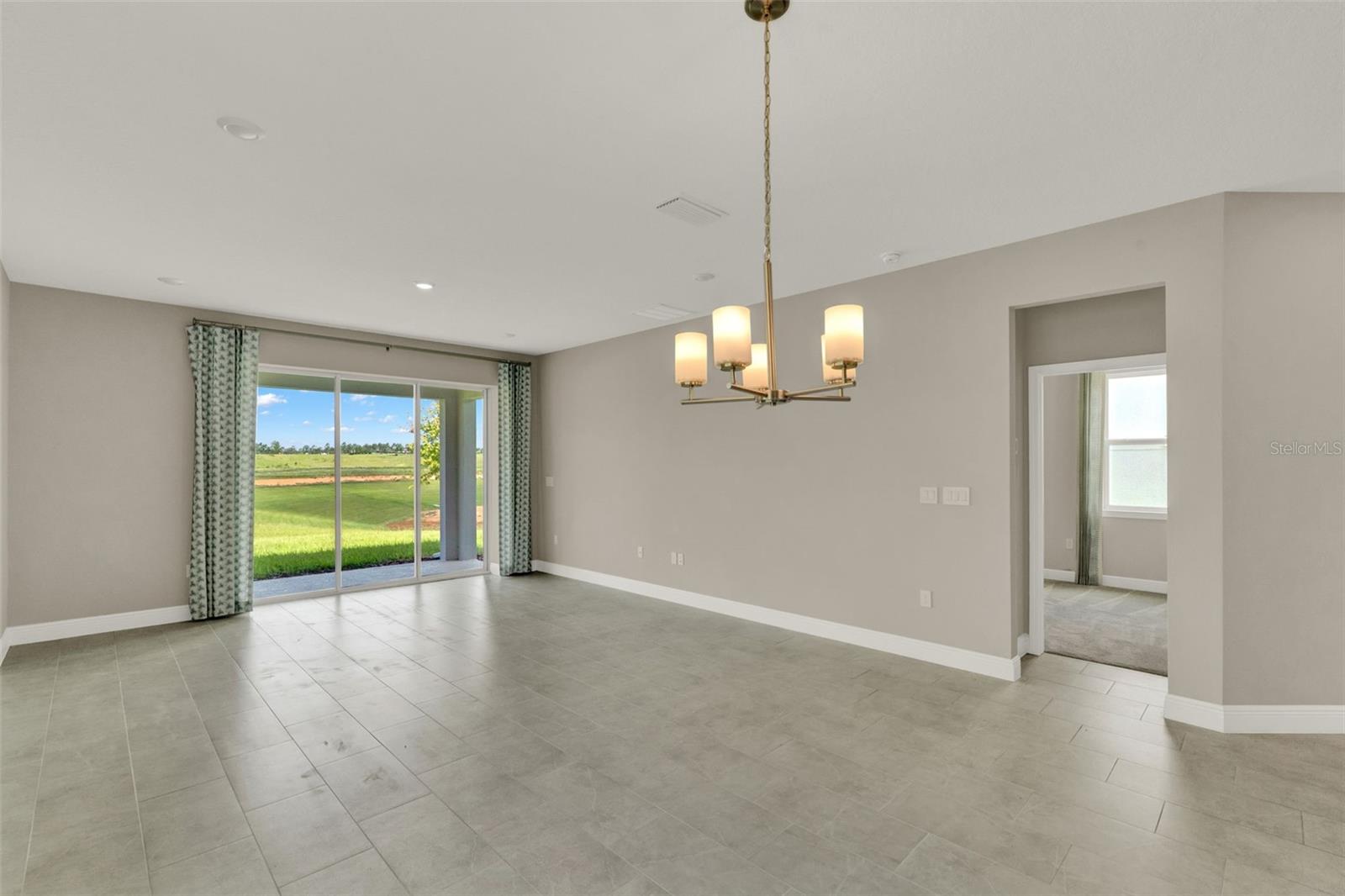 VILLAGES AT MINNEOLA HILLS - Residential