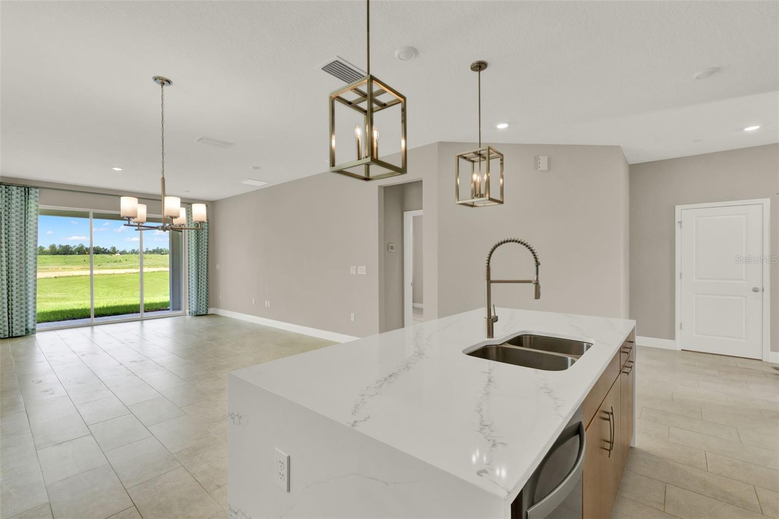 VILLAGES AT MINNEOLA HILLS - Residential