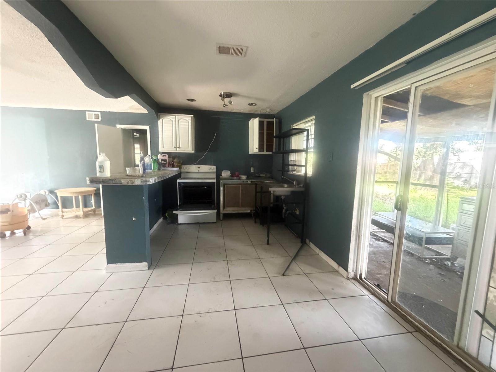 754 TRAILWOOD DRIVE