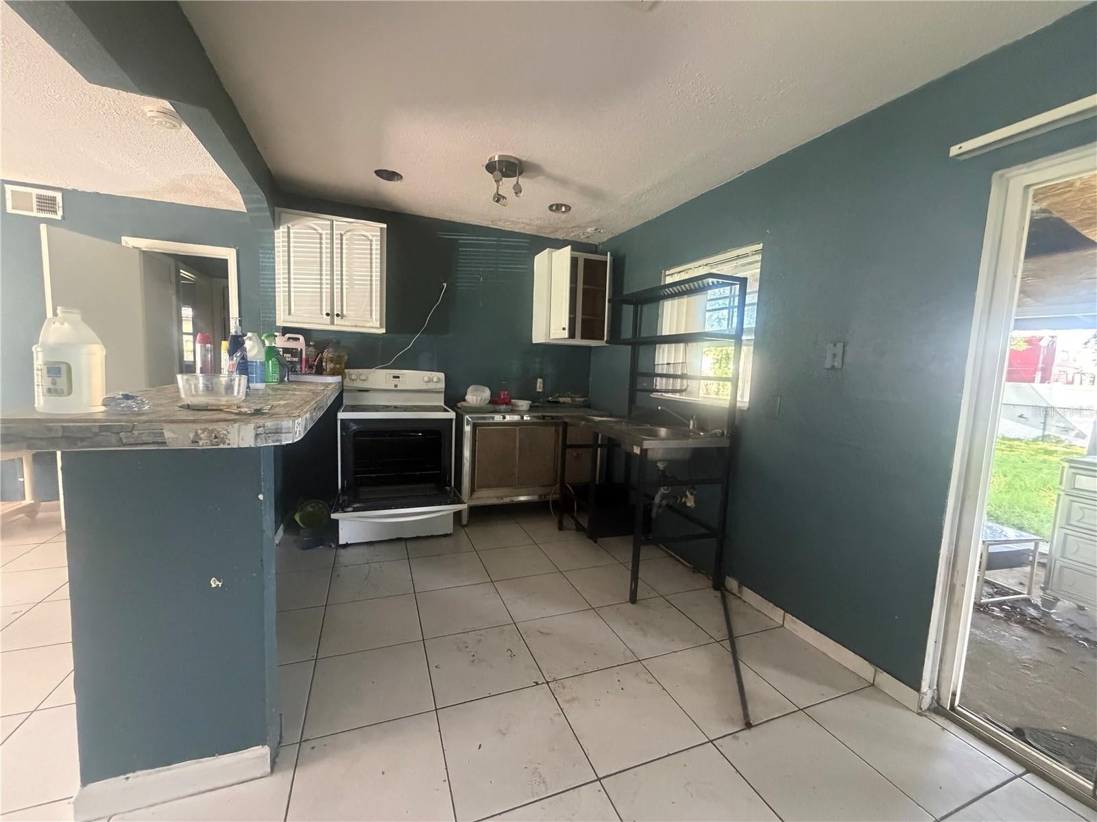 754 TRAILWOOD DRIVE