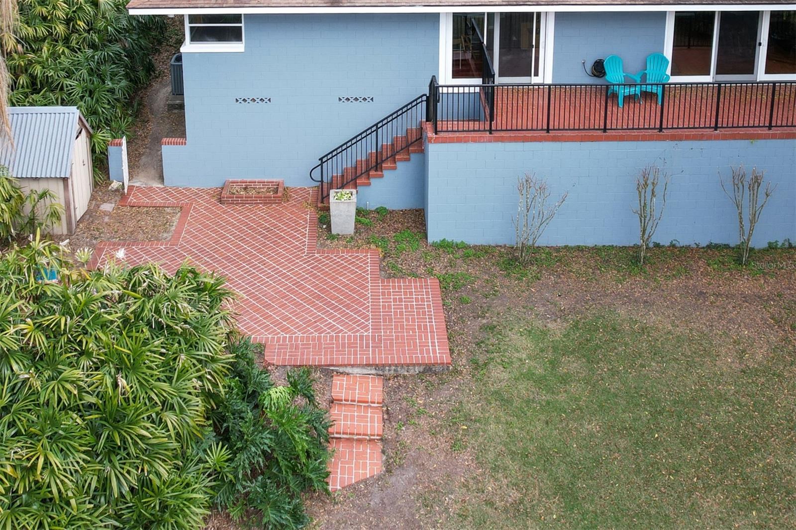 925 NORTHSIDE DRIVE