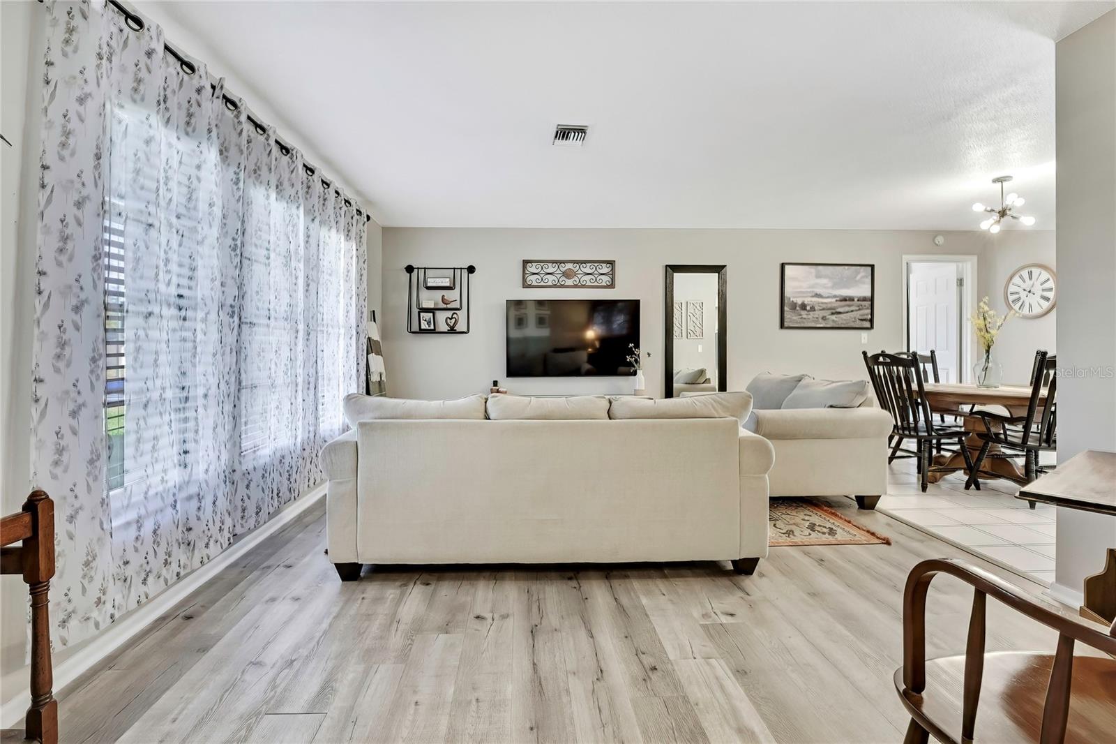 SPRING HILL - Residential