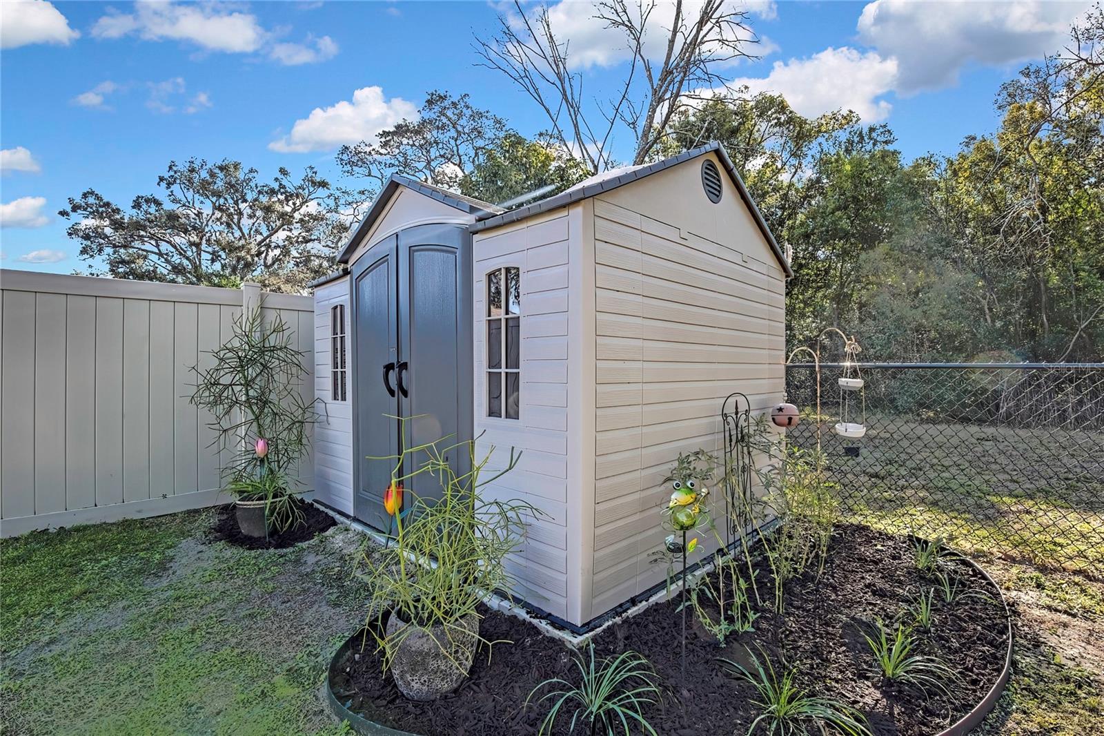 SPRING HILL - Residential