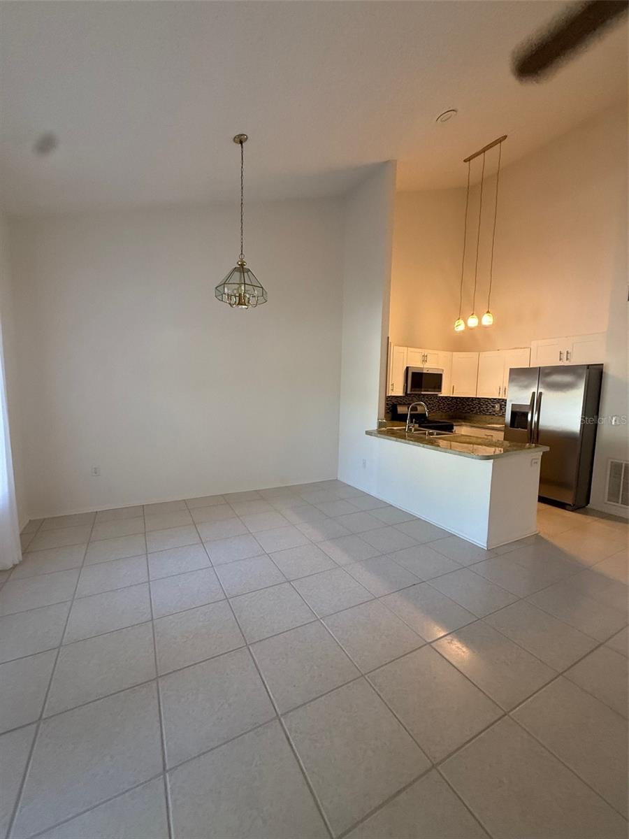 WESTSIDE TWNHMS - Residential Lease