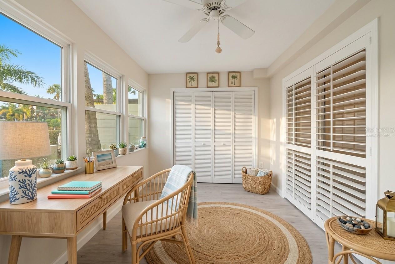 WHITNEY BEACH - Residential