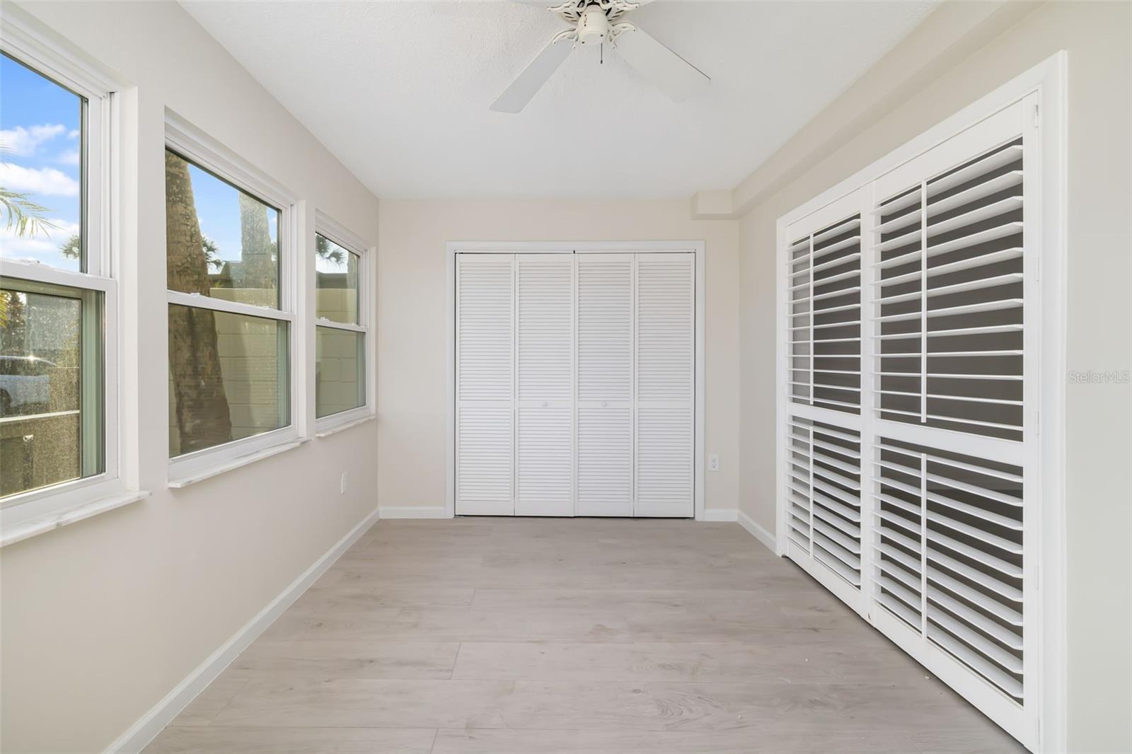 WHITNEY BEACH - Residential