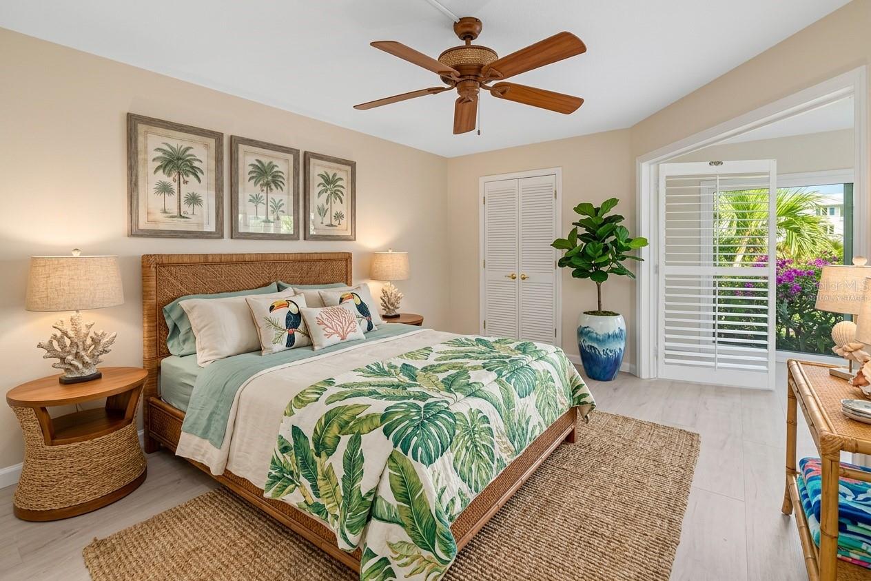WHITNEY BEACH - Residential