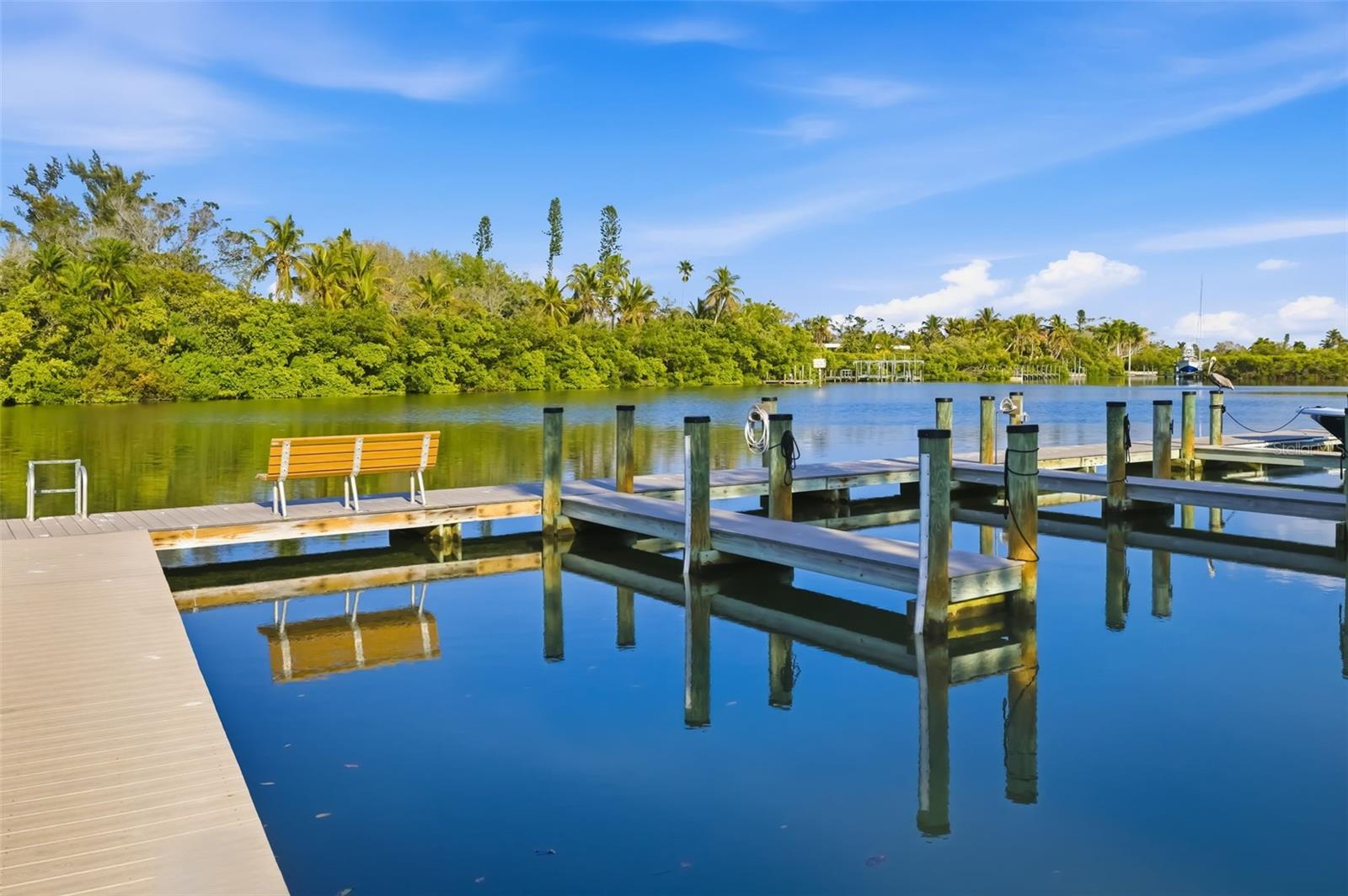 WHITNEY BEACH - Residential