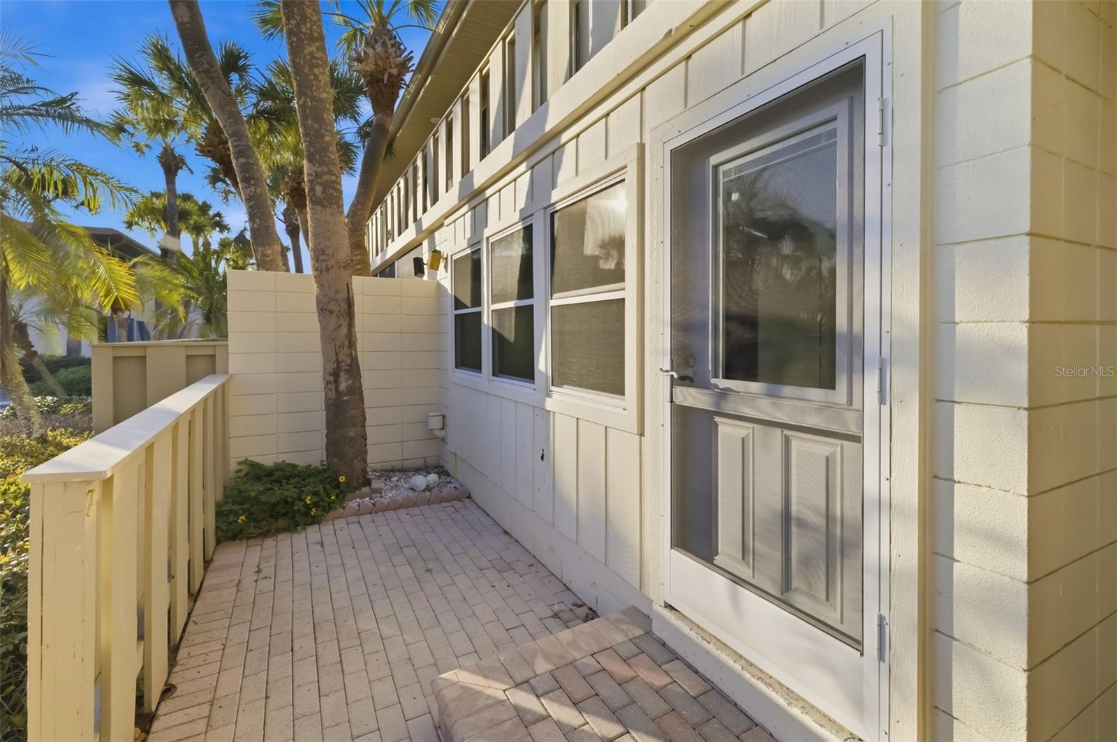 WHITNEY BEACH - Residential