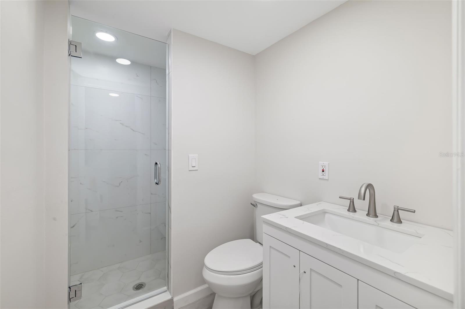 WHITNEY BEACH - Residential