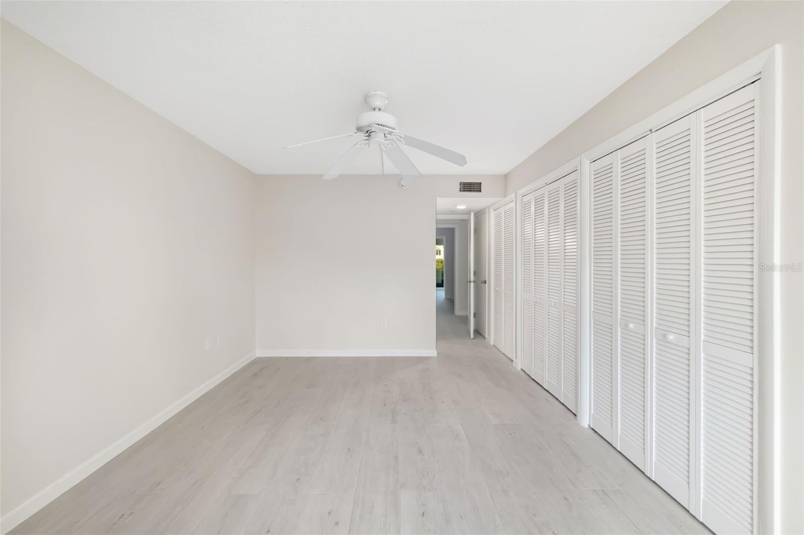 WHITNEY BEACH - Residential