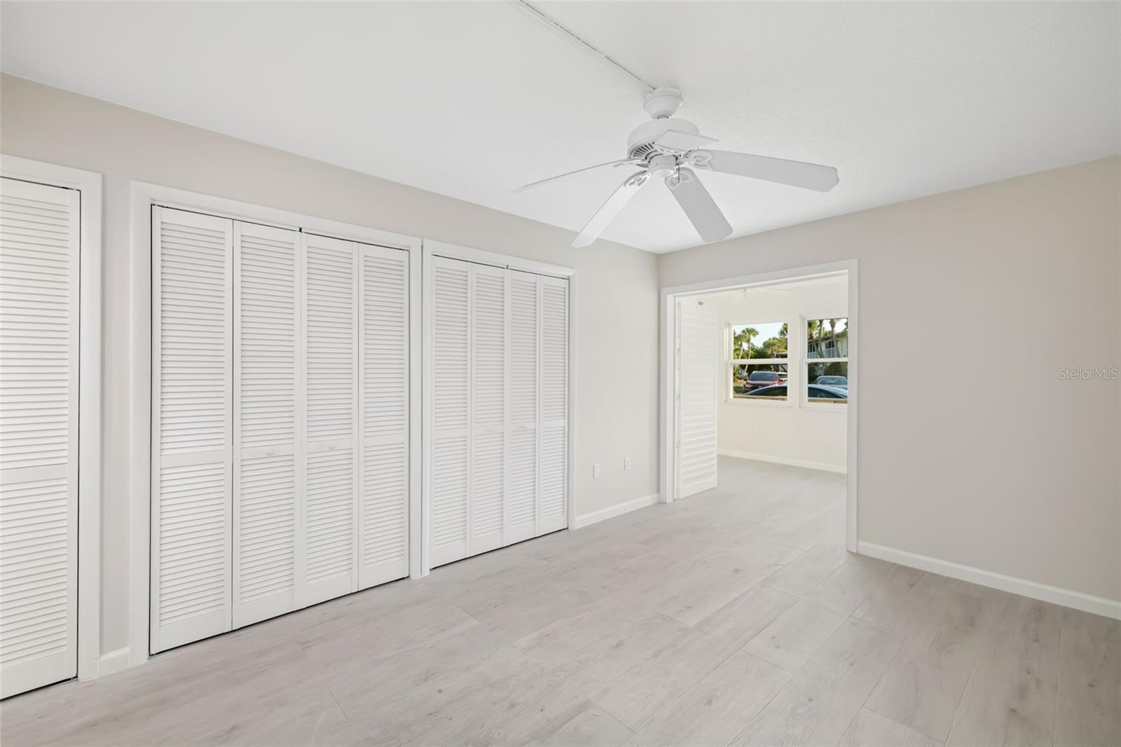 WHITNEY BEACH - Residential