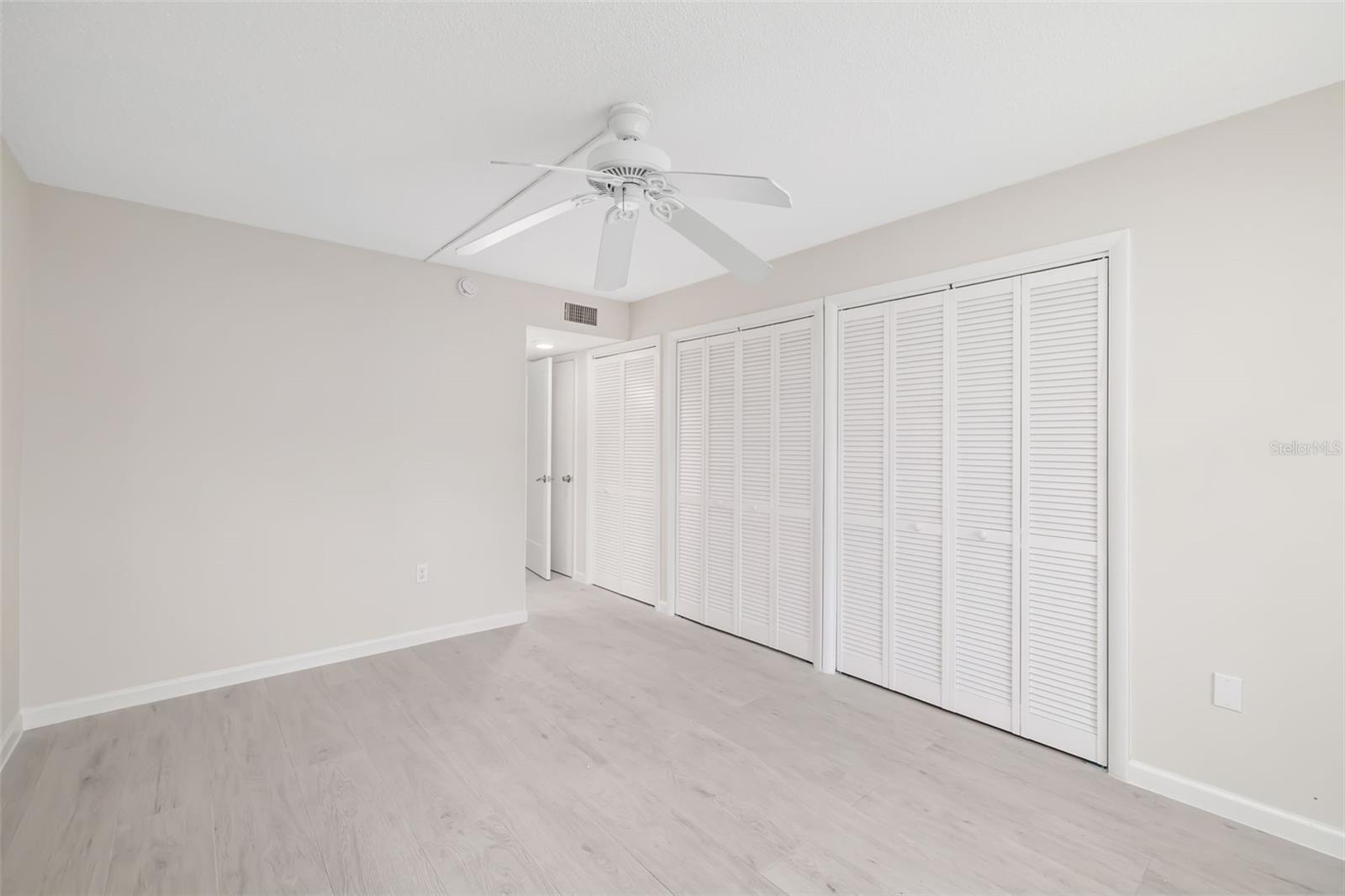 WHITNEY BEACH - Residential