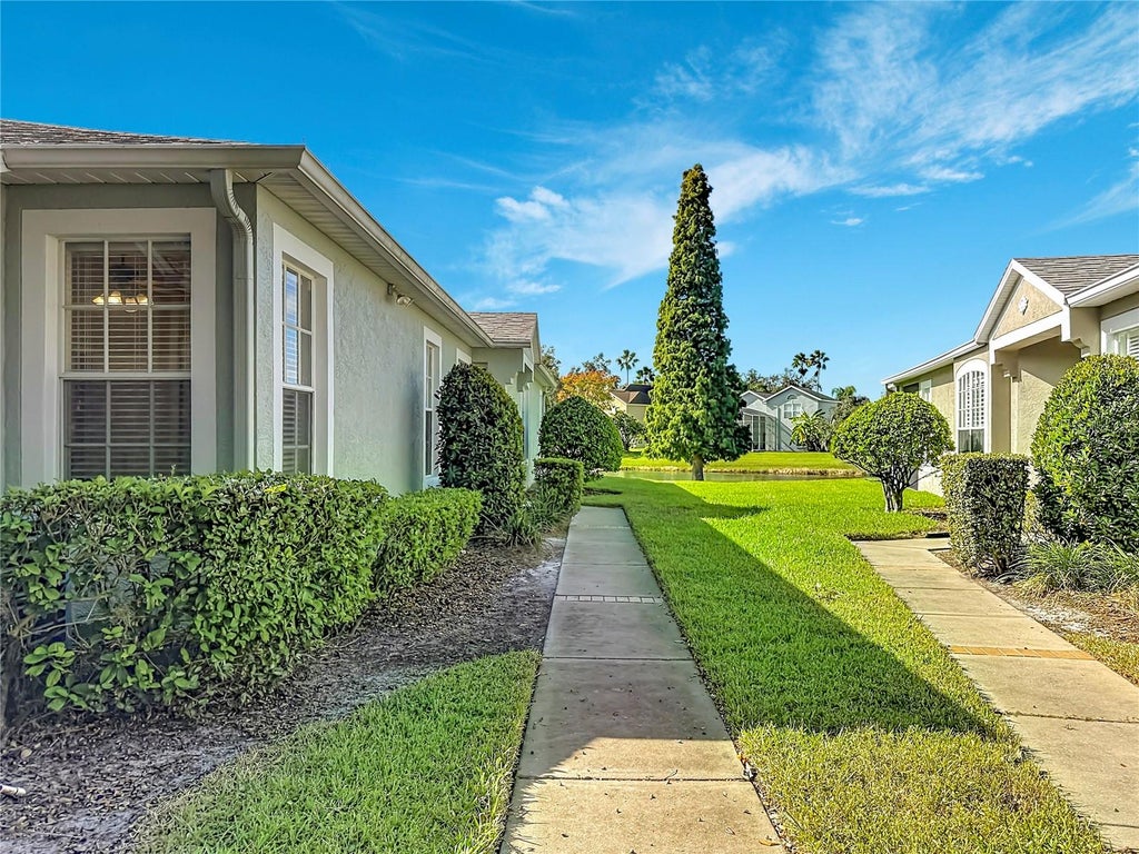 Photo of 5743 Heronpark Place, Lithia, FL 33547 (MLS # TB8562958)