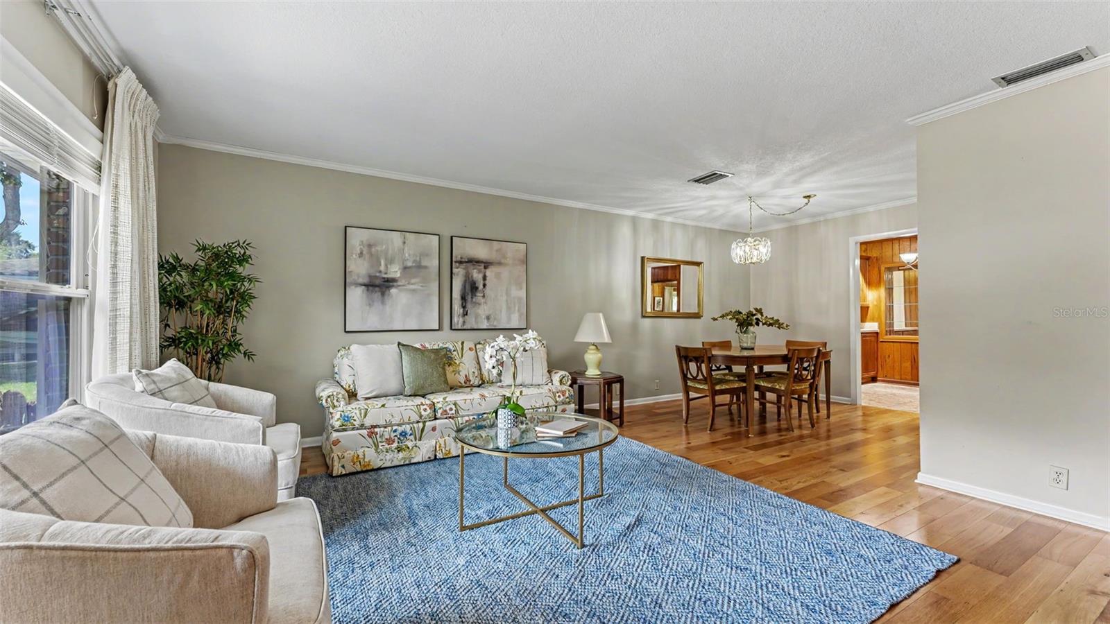 1640 BAYOU CIRCLE