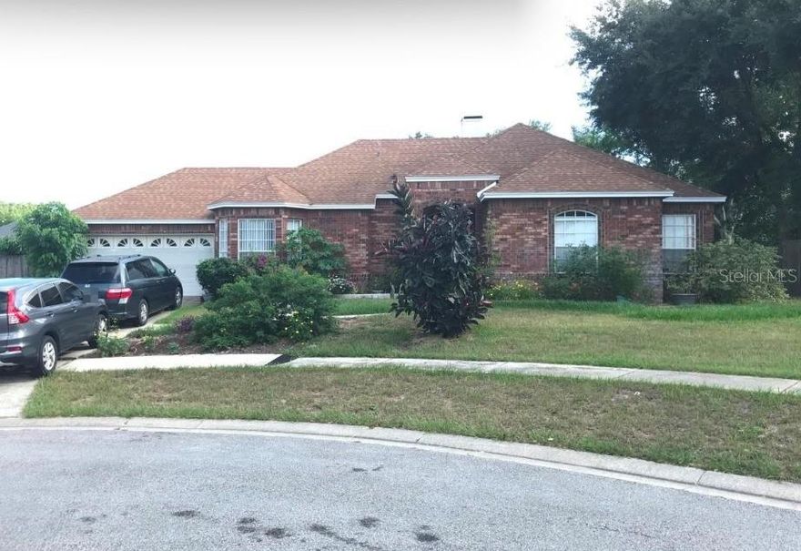 Nice cozy 3br/2bath home with pool. Perfect for small family.