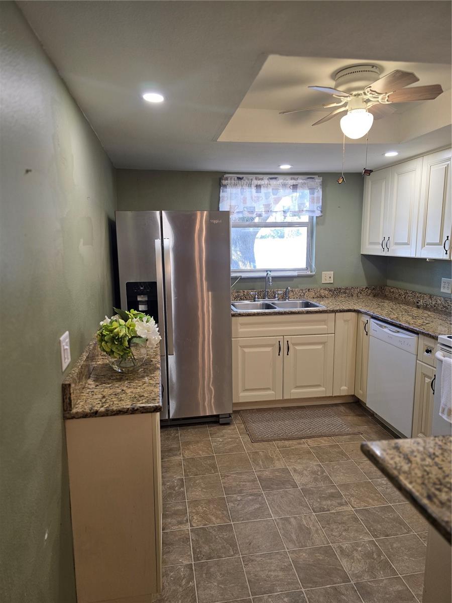 WOODTRAIL CONDO - Residential