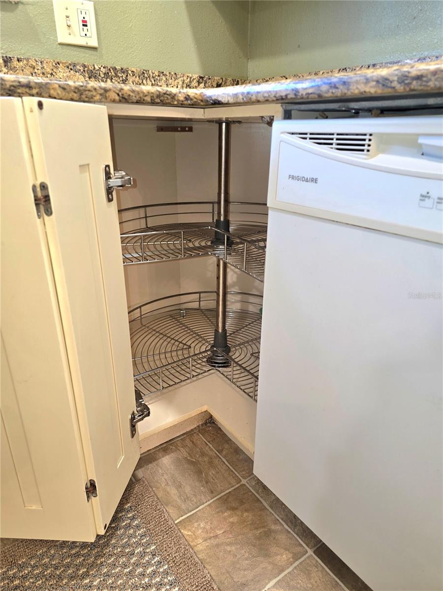 WOODTRAIL CONDO - Residential