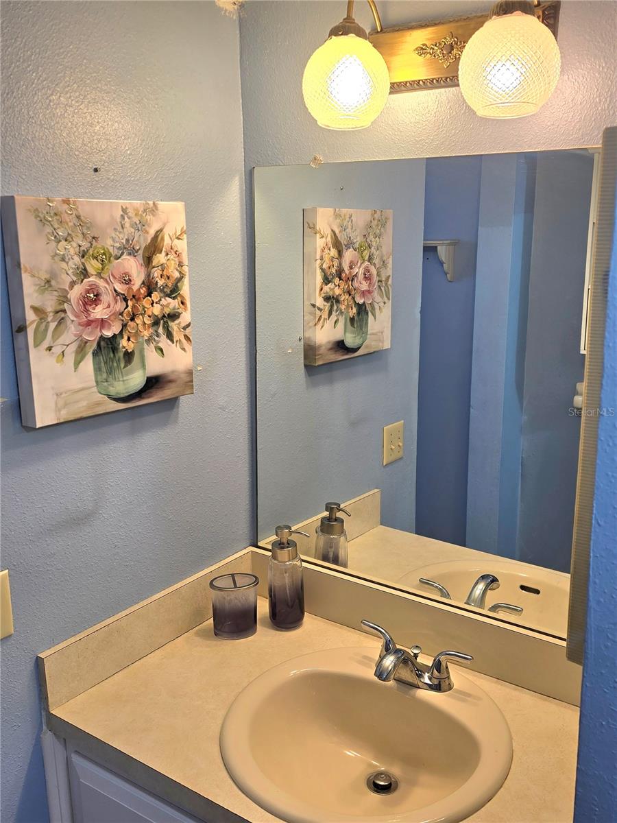 WOODTRAIL CONDO - Residential