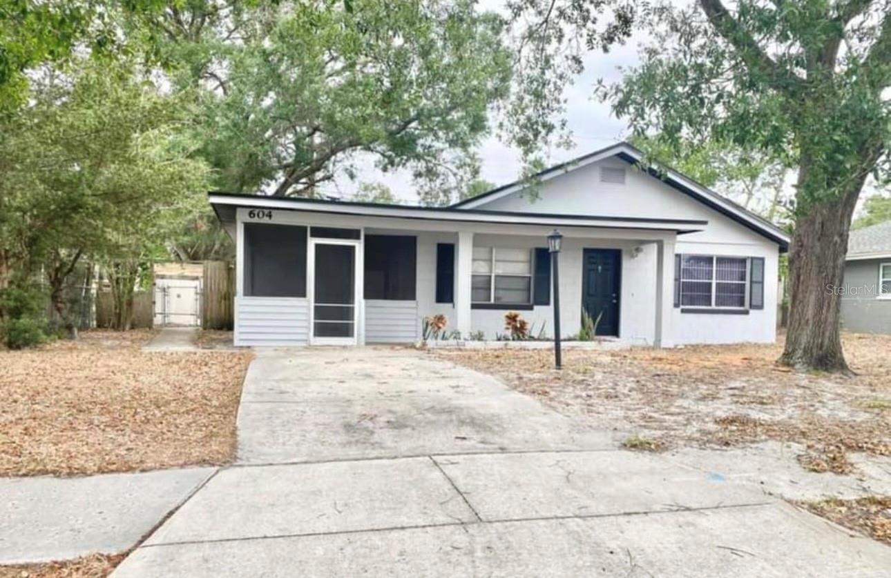 JAN PHYL VILLAGE - Residential Lease