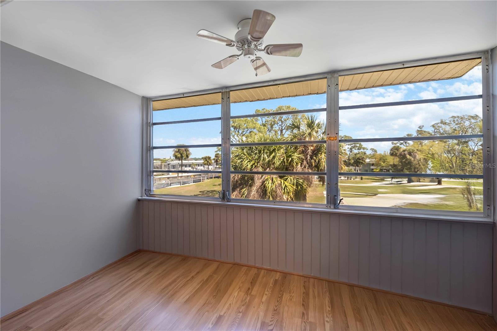 CHELSEA HOUSE - Residential