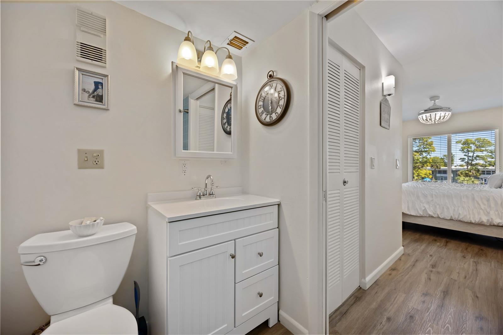 CHELSEA HOUSE - Residential